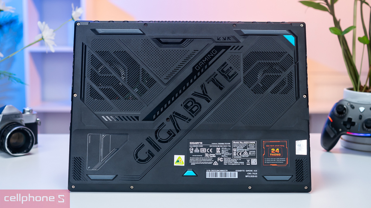Pin, cổng kết nối của laptop GIGABYTE Gaming A16 GA6H-CTHH3VN893SH