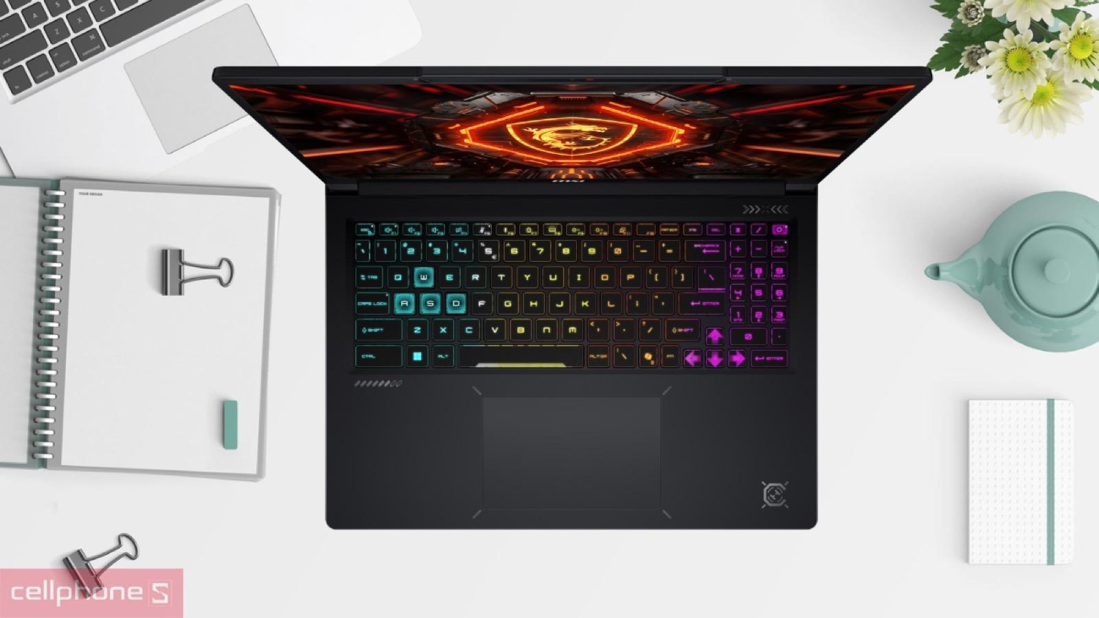 Bàn phím có nút Copilot trên Laptop MSI Crosshair 16 HX E14WEK-076VN