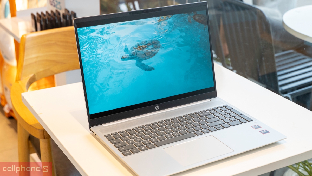 Màn hình laptop HP Omnibook 5 16-AG1069AU BZ7T1PA Ryzen AI 5