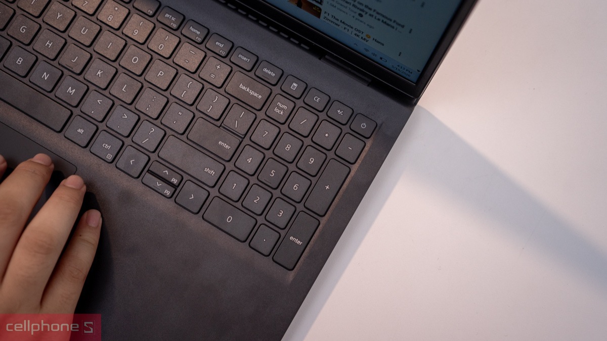 Cấu hình laptop Dell 15 DC15250 KR0N9