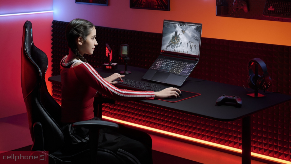 Khả năng tính toán, xử lý đồ họa mạnh mẽ của laptop Acer Gaming Nitro V 16 AI ProPanel ANV16S-61-R7KQ