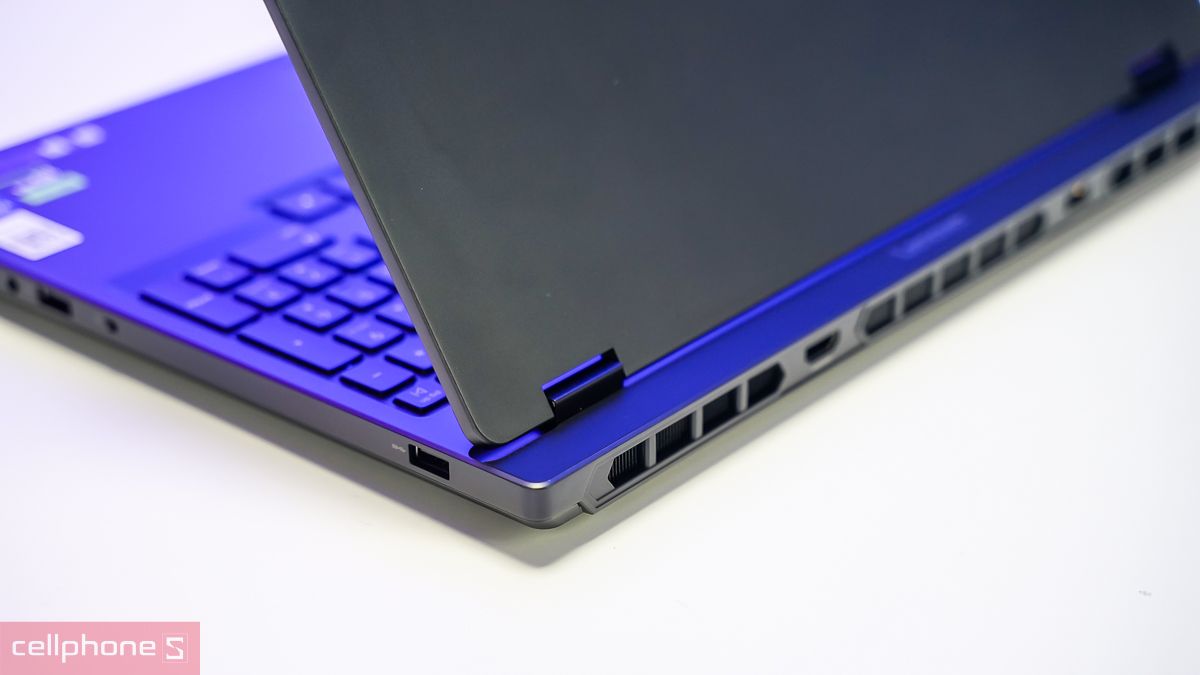 Bộ nhớ RAM, ổ cứng của laptop Lenovo Legion 5 15IRX10 83LY00HQVN