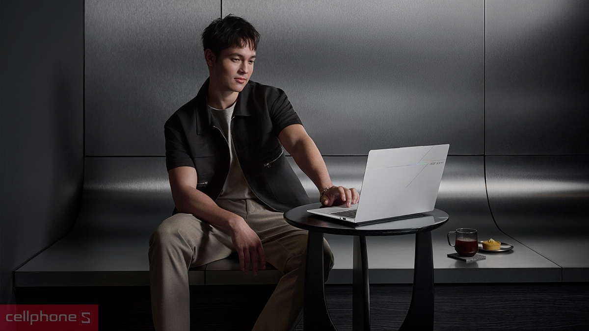 Laptop Acer Swift Go 14 AI SFG14-I71-70RP được tích hợp nhân AI Boost 