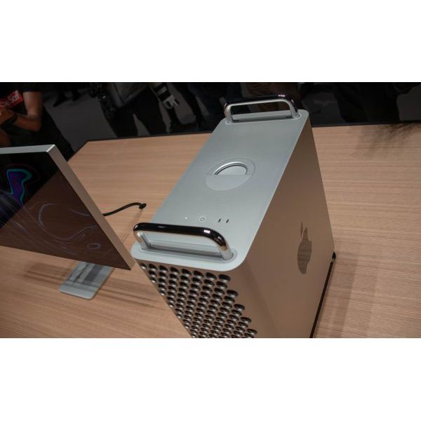 Mac365.vn | MacPro 2019 - thiết kế “bàn nạo phô mai”
