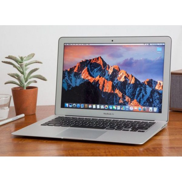 Mac365 | Giá cả phải chăng nhất: MacBook Air (2017)