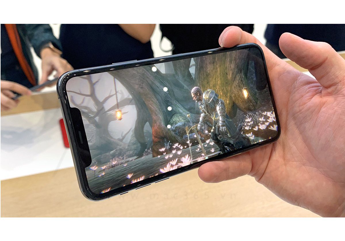 Màn hình OLED đem lại màu sắc cực kì sống động và ấn tượng