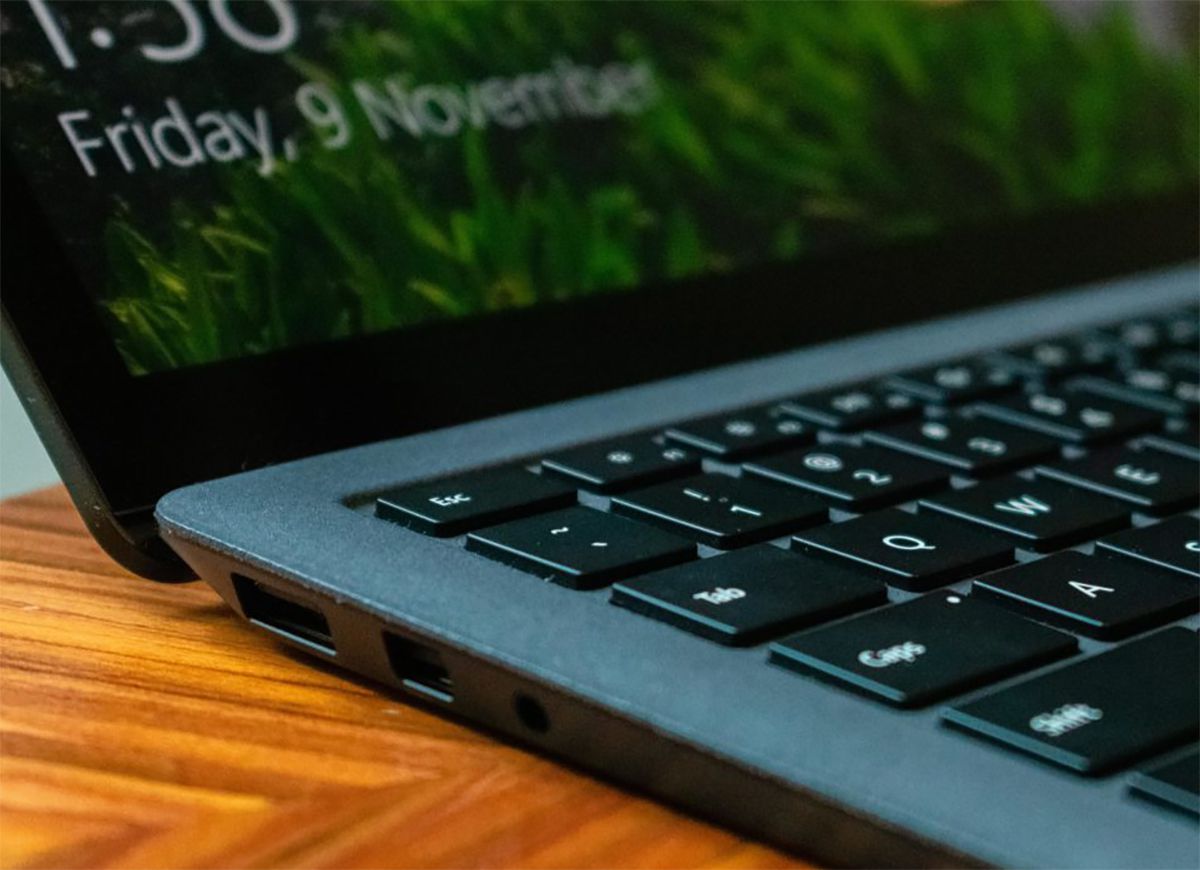 Bàn phím hoàn hảo - Surface Laptop 2