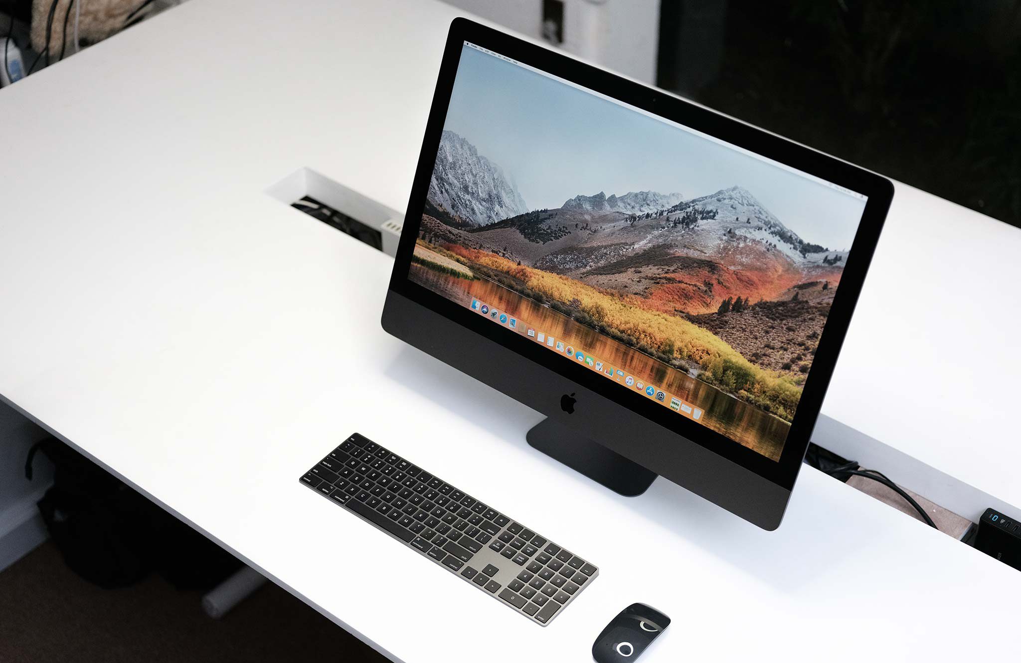 Màn hình Retina 5K - Sức hấp dẫn lên đến hàng tỷ màu -Review iMac Pro cực chi tiết