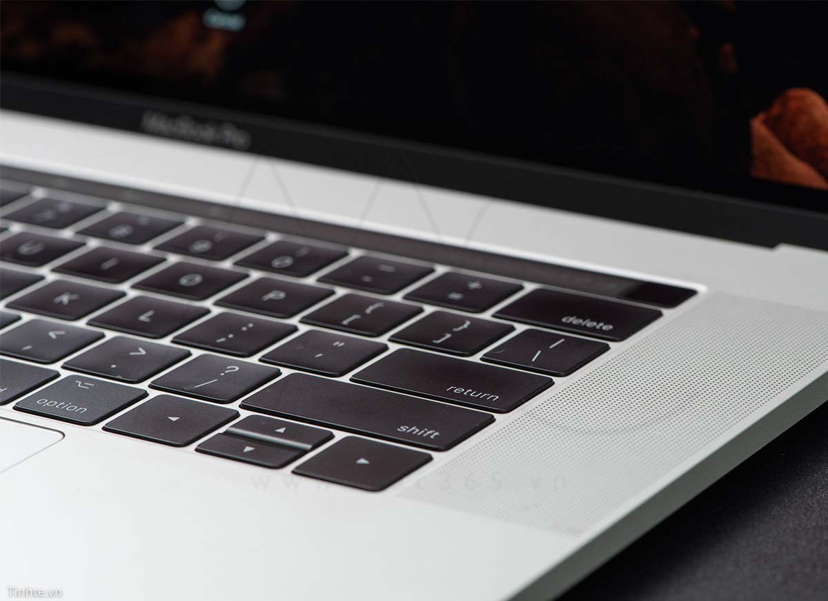 So sánh Macbook Pro 16 inch và 15 inch: thế hệ mới có gì nổi bật.