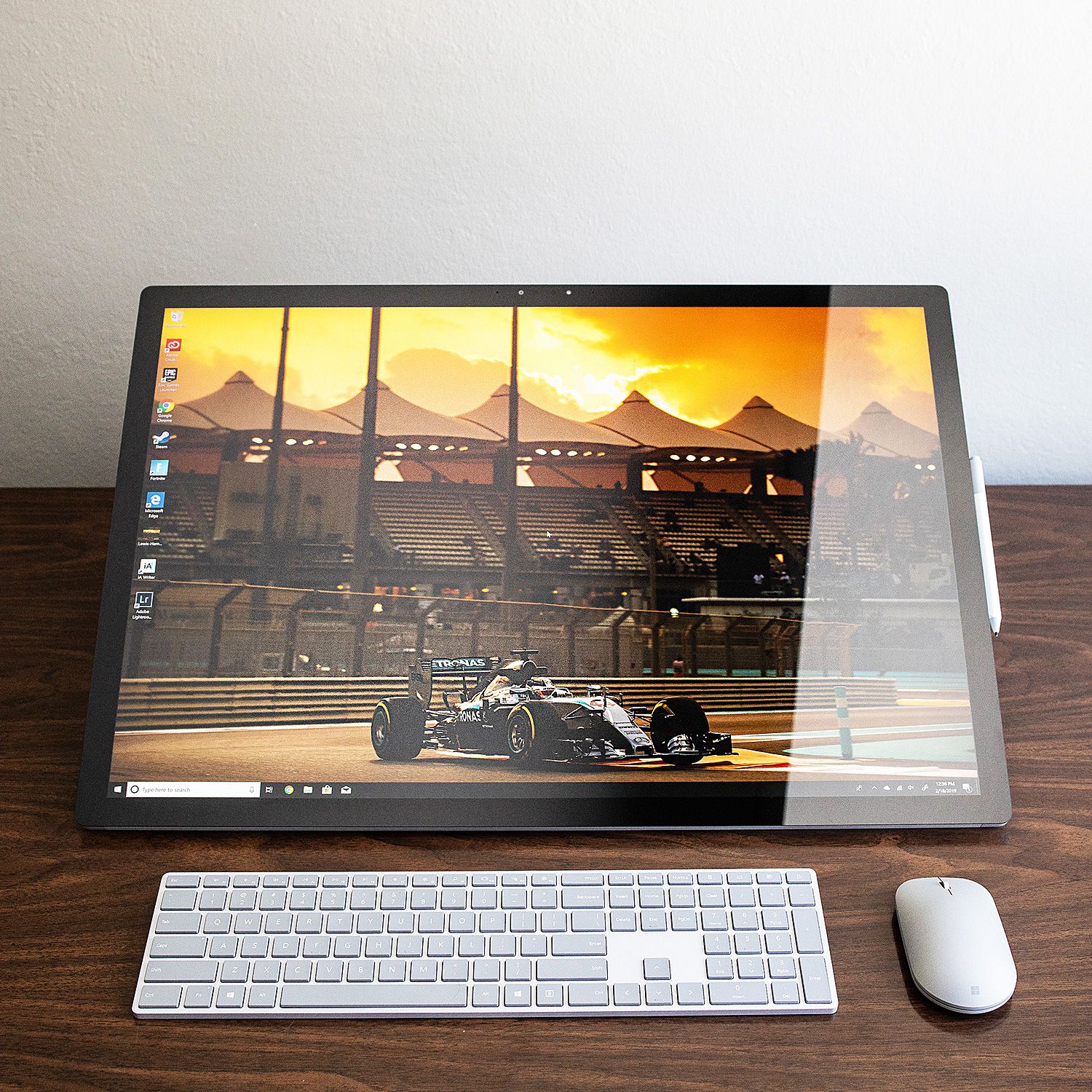 Đánh giá màn hình Surface Studio 2 Hai Chữ: Đỉnh Cao!
