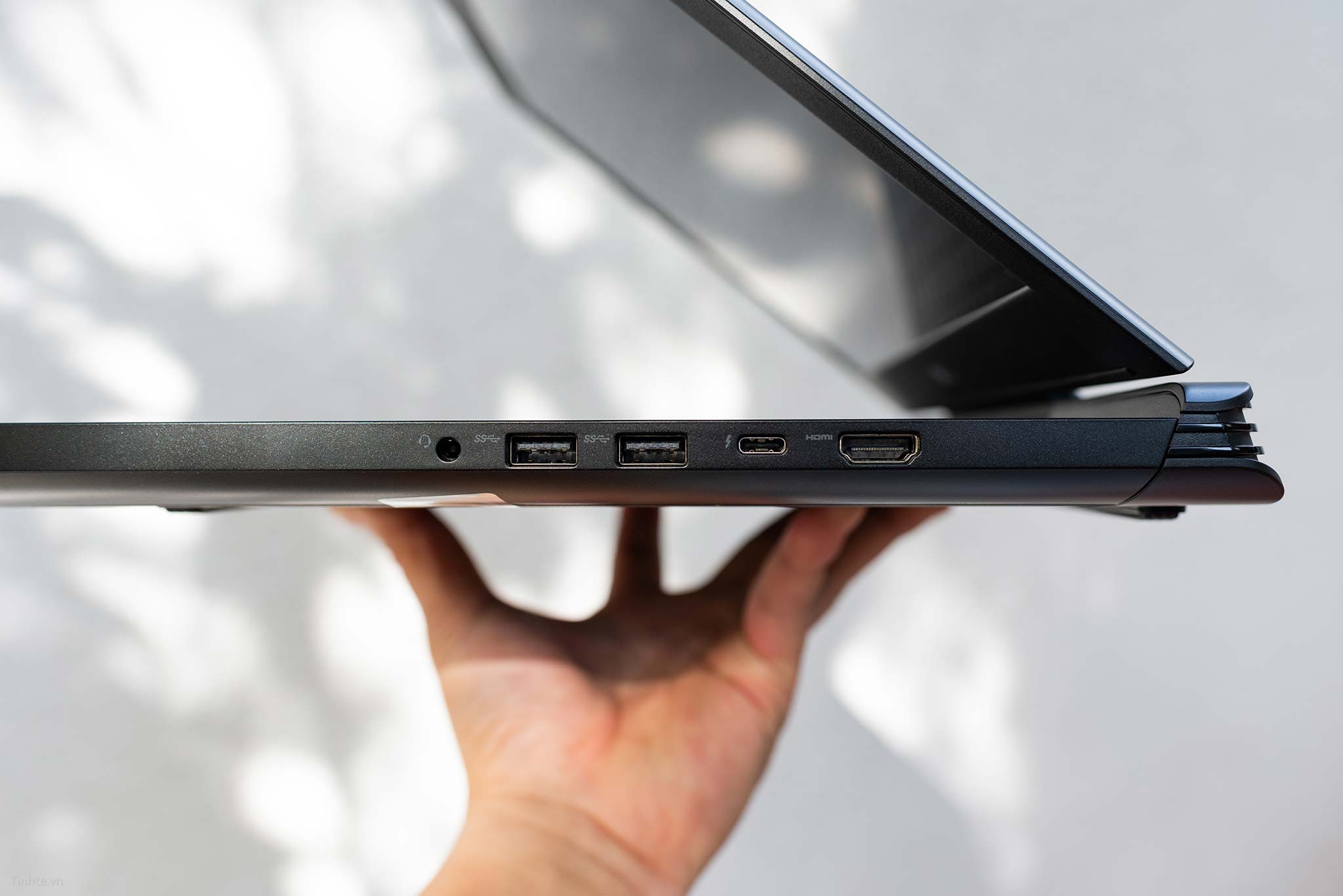Cổng kết nối Dell G7 15