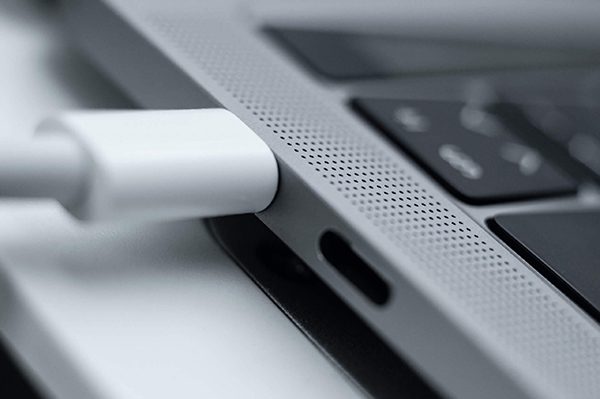 Cần sạc pin cho Macbook đúng cách để kéo dài tuổi thọ pin
