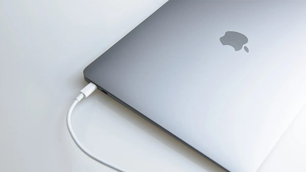 Sạc pin Macbook sau khoảng 5 - 6 tiếng thì đầy