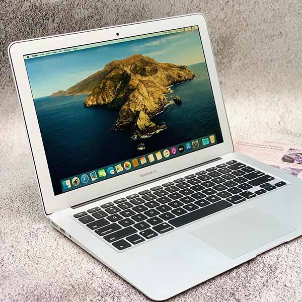 Macbook Air 2016 vẫn giữ nguyên thiết kế mỏng, nhẹ