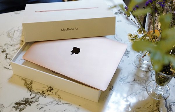 Đánh giá Macbook Air 2020 Intel: Có nên mua hay không?
