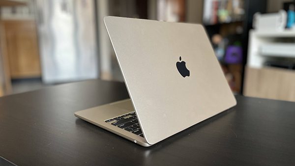 Macbook có nhiều cải tiến về mặt thiết kế và tính năng