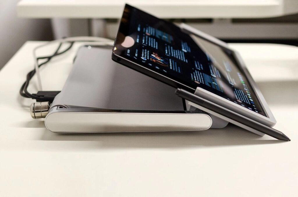 Microsoft Surface Pro 6 khá khó khăn trong việc tìm mua linh kiện