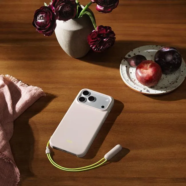 Ốp lưng MagSafe iPhone 17 Pro Nhựa Polycarbonate Kèm Chân Đế Beats màu Xám nhạt – ảnh 5